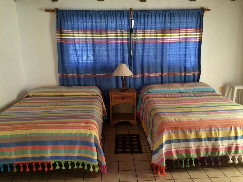 Hotel Mayflower Puerto Escondido  Chambre photo
