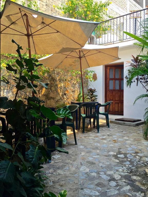 Hotel Mayflower Puerto Escondido  Extérieur photo