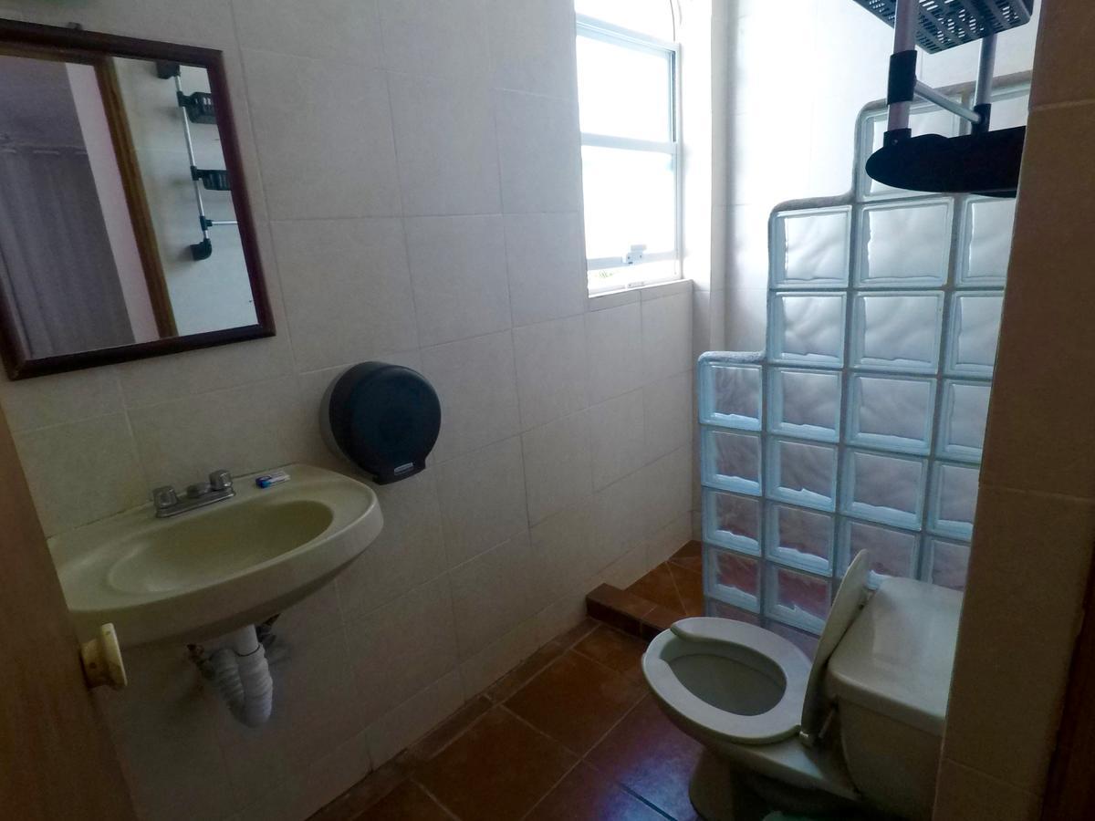 Hotel Mayflower Puerto Escondido  Chambre photo